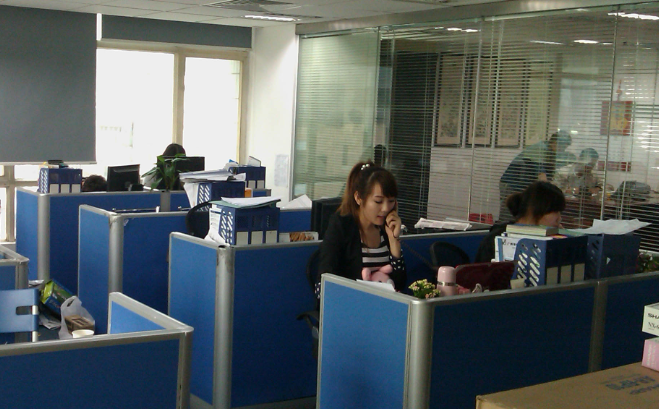 东莞市上楷精密电子有限公司精密连接器选型指南：参数对比与适配方案